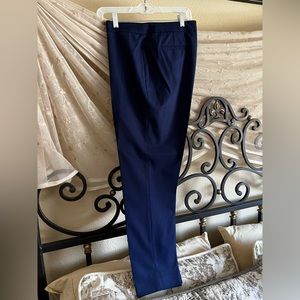 Gently worn navy blue Anne Klein tapered leg pants in size 12